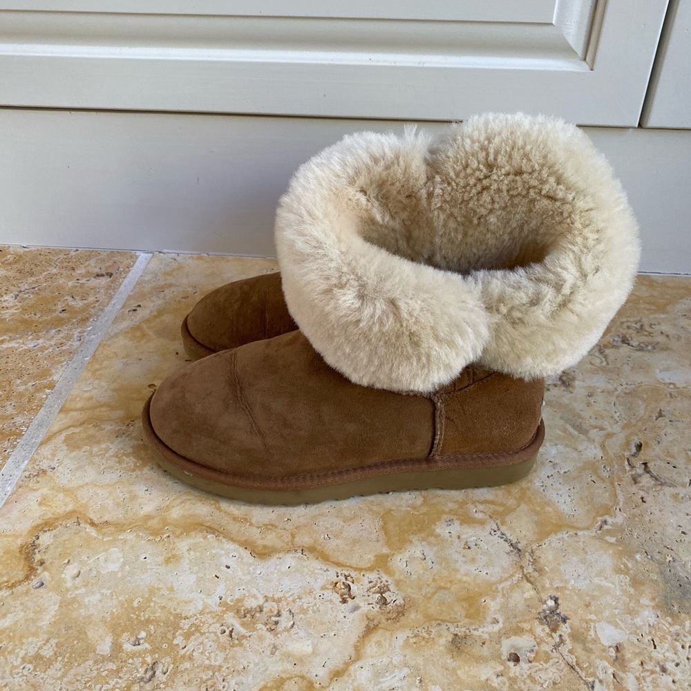 Ugg Side Button Bailey Boot - image 2